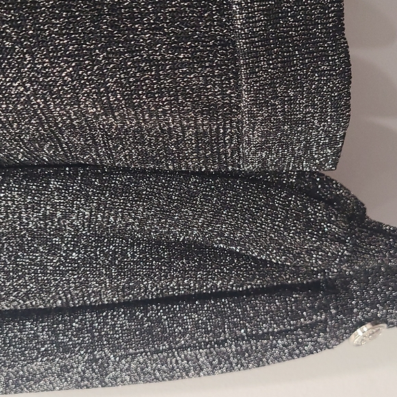 EUC sparkling top - Picture 3 of 4